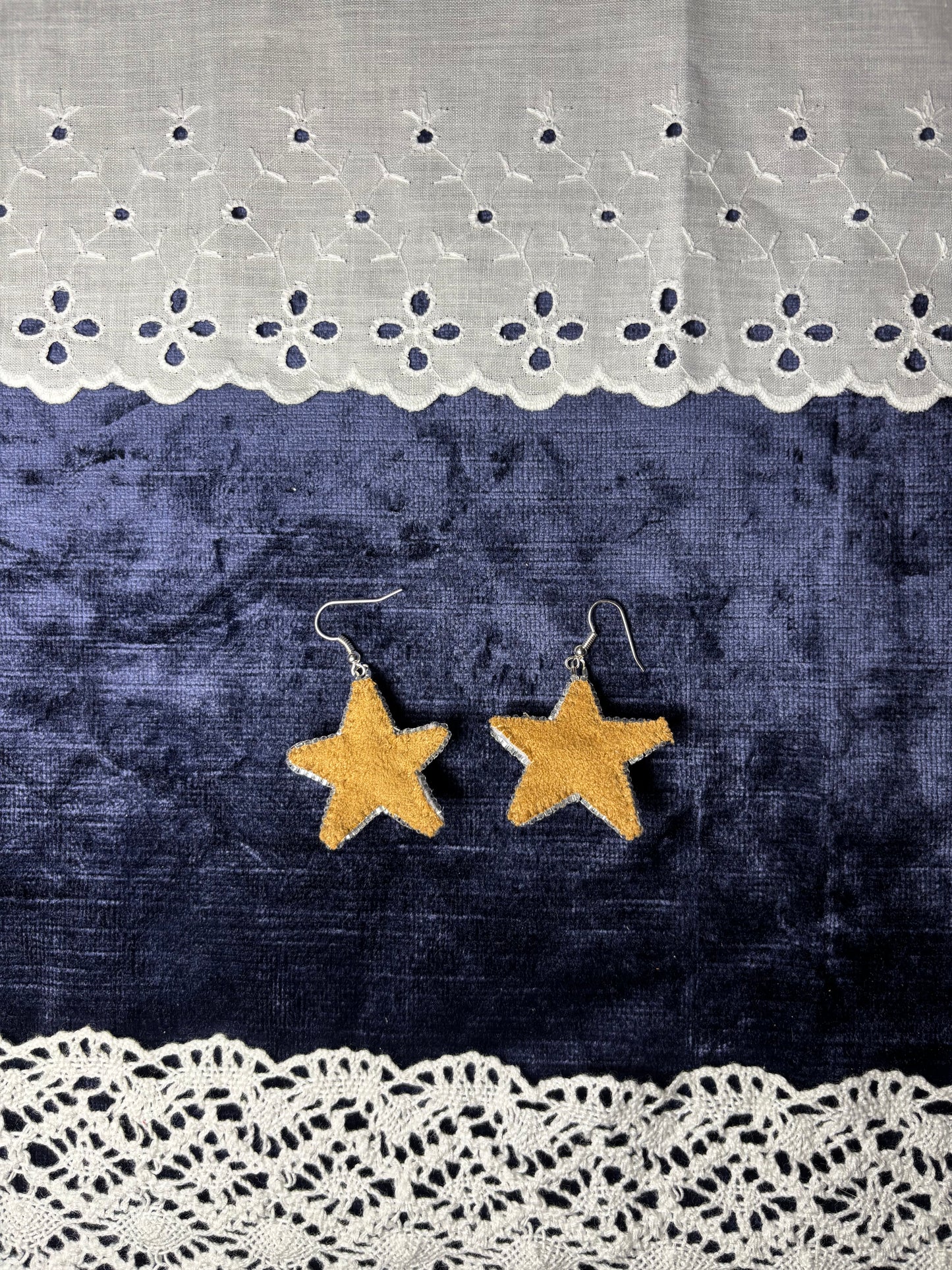 Porcupine Star Pearl Earrings